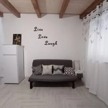 La Piccola Maison Tatil Evi